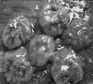 Lal Pari Veg Gravy Momos