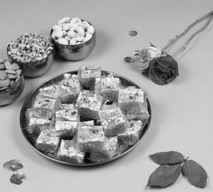 Moong Dal Burfi ( Desi Ghee )