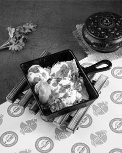 Samosa Chaat [per Pc.]