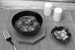 Veg Manchurian ( Semi Gravy)