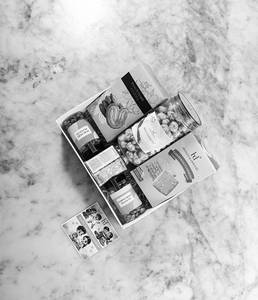 White Floral Vertical Tray Large