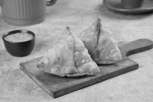 Samose  (2 Pcs)