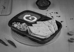 Dal Makhani With 3 Multigrain Phulka