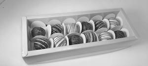 Box of 12 Cake Truffles