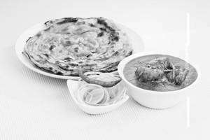 3 Tandoori Butter Roti with Chicken Curry [2 Pieces]