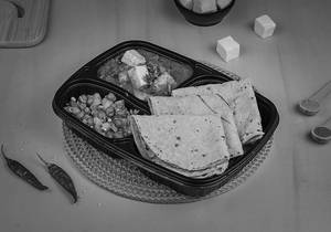 Paneer Masala With 3 Multigrain Wheat  Phulka