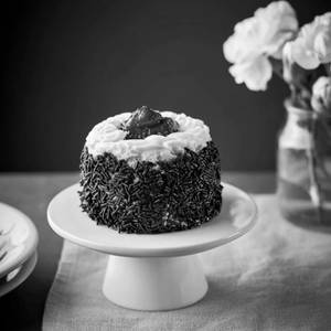 cb chocolate funfair cake 1/2 kg