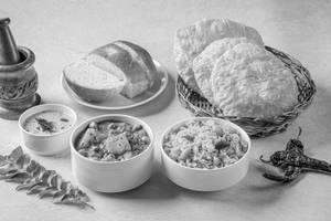 Maharashtrian Breakfast Combo