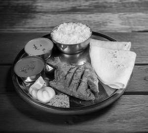 Pomfret thali