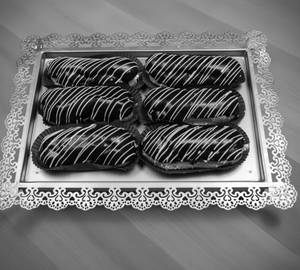 Chocolate Eclair [ 1 Pc ]