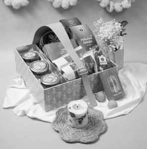 Gift Hamper-R12