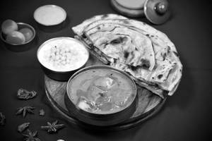 Paneer Lababdar[300ML]+Boondi Raita[125ML]+Choice Of Breads