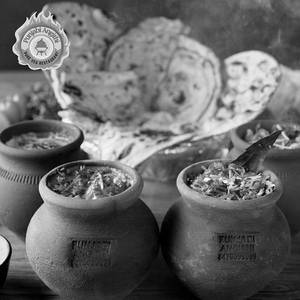 Angithi Spl Matki Family Pack [Serves In 4 Matki ]