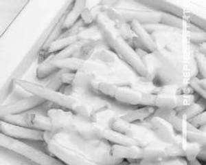 Salted French Fries with Cheese Dip