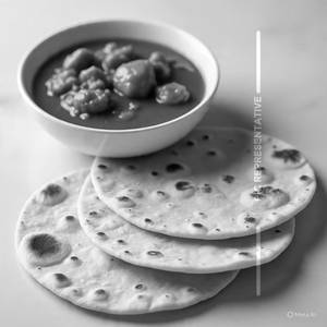 3 Chapati with Chilli Chicken Semi Gravy