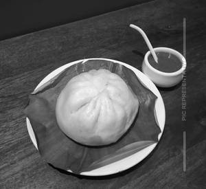 Big Steamed Momo Pork [1 Piece]