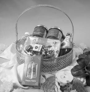 Gift Hamper-R8