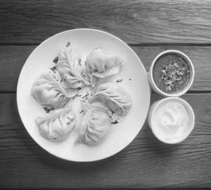 Chicken steam momo