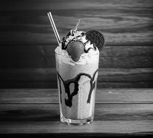 Oreo Berry Milkshake