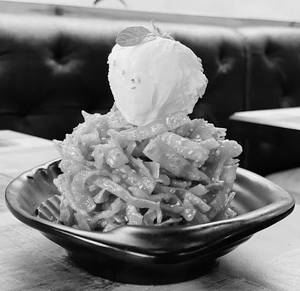 Honey Noodle With Icecream