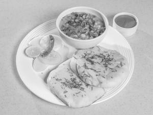 Matar Kulcha