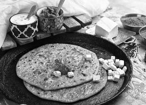 Aloo Paneer Paratha (2pc) With Curd And Pickle