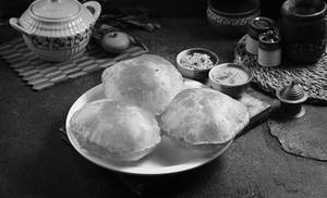 Poori (3pc) Saagu