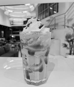 Strawberry & Cream Frappe