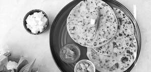 3Aloo Paratha