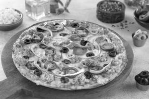 Per Peri Chicken Pizza