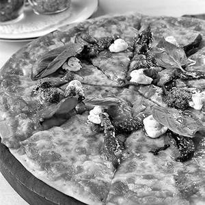 Sun Dried Tomato Pizza