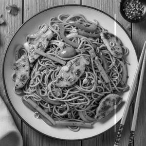 Chicken Tossed Hakka Noodles