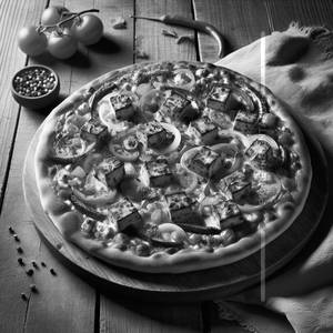 Medium Spicy Paneer Pizza