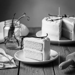 Vanilla Cream Cake Small