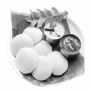 5 Idly With Sambar