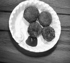 Chicken Cheese Balls (4 Pc)