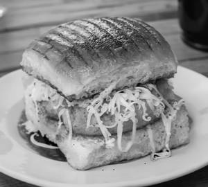 Grilled Vada Pav [1 Piece]