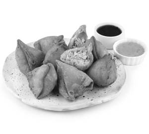 Paneer Chilli Samosa [250 Grams]