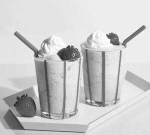Strawberry Premium Milkshake(250Ml)