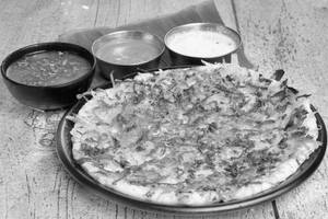 onion uttapam