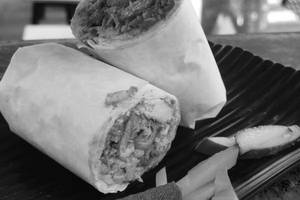 Kuboos Shawarma Roll