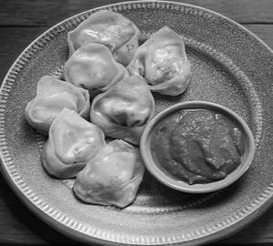 Paneer Steamed Momos [6 Pieces]
