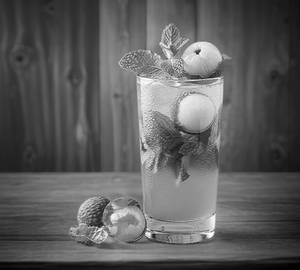 Litchi Mojito