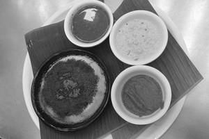 Thatte Idli [1 Piece]
