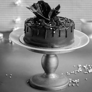 Vanilla Choco Noir Cake | Gluten & Refined Sugar-Free | Eggless (1kg)
