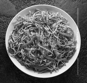 Veg Fried Noodles Schezwan