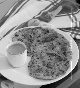 Masala Thepla + Cha