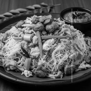 Chicken Kothu Idiyappam