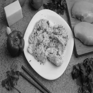 Chicken Cheese Afghani Momos [6 Pieces]