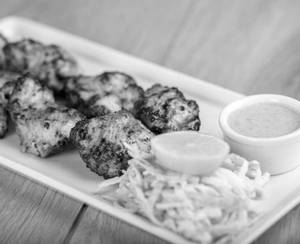 Chicken Kali Mirch Tikka [4 Pieces]